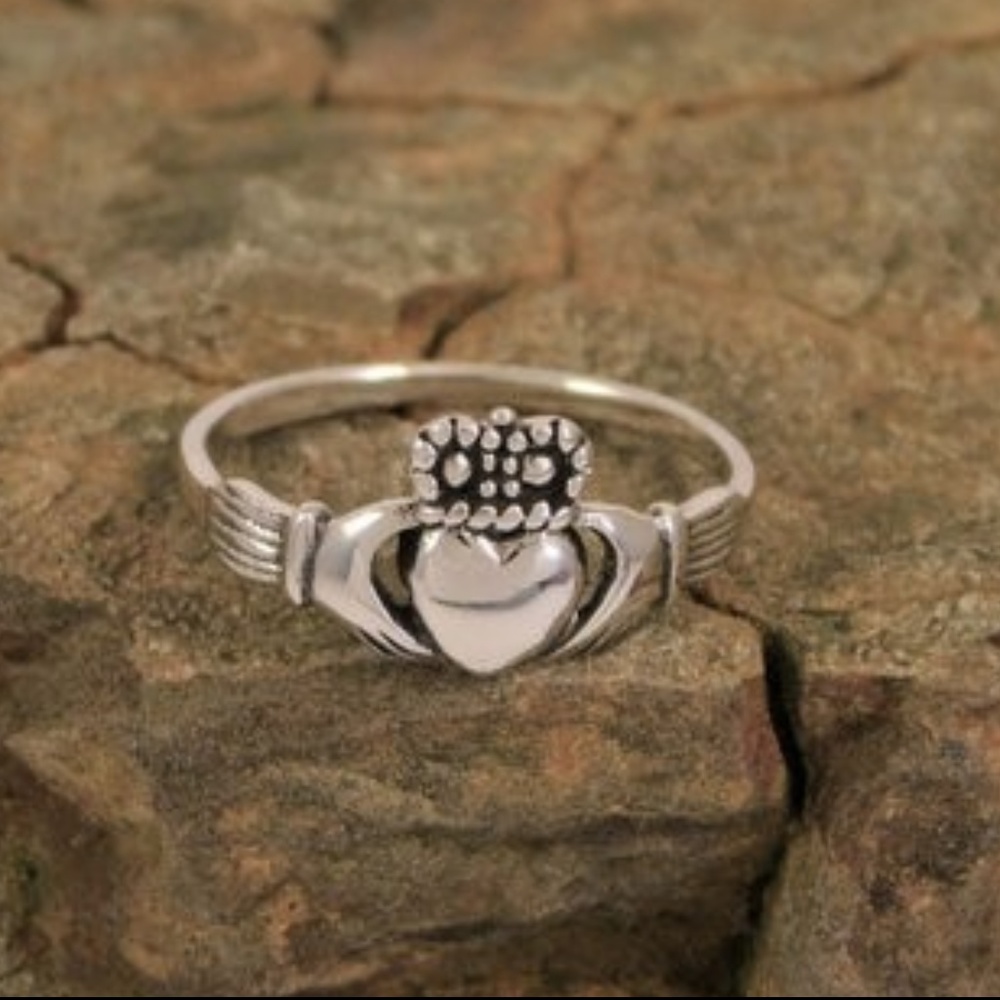 Traditional Irish Claddagh Ring Sterling Silver